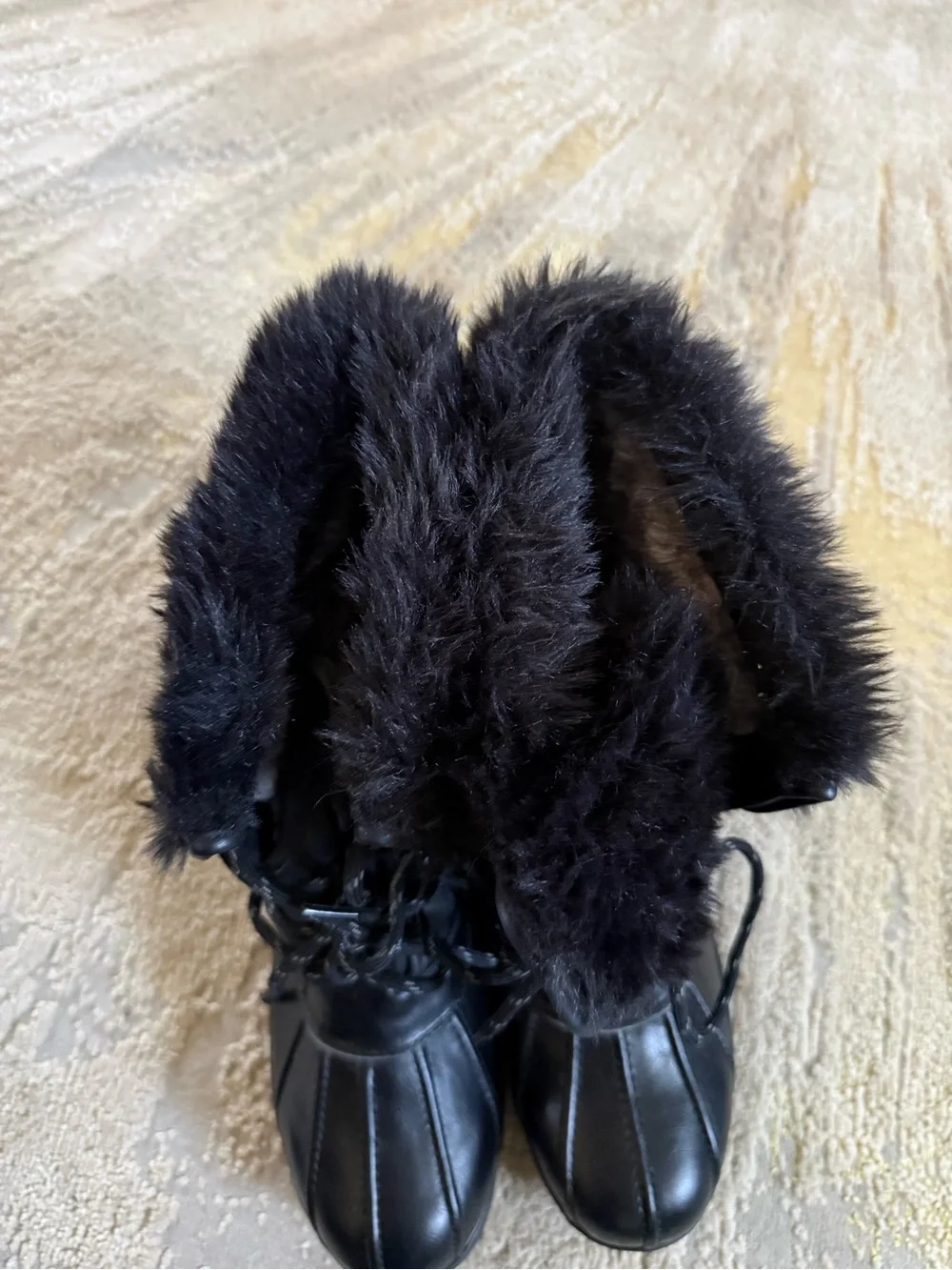 Dream Pairs Black Winter Snow Boots Thinsulate lace up lined fur trim 12